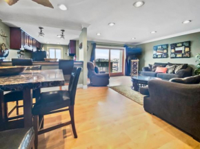 311B Harbor Views and Steps to the Sand